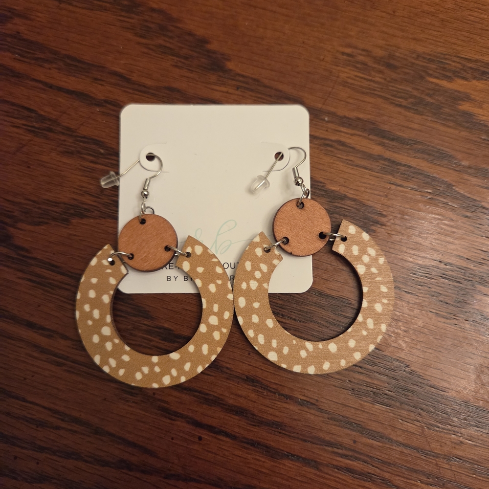 Re-Fabbed Boutiqe Polka Dot Dangle Earrings